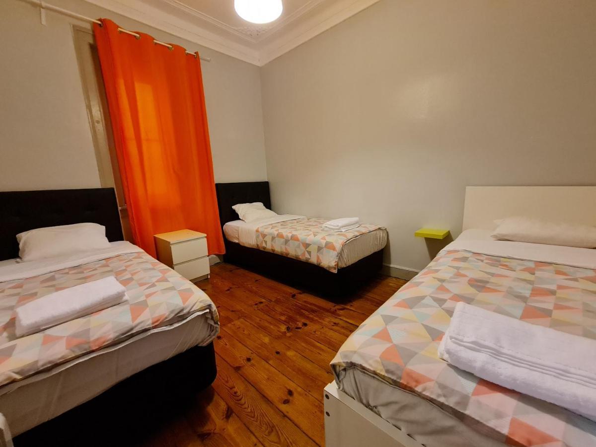 Shangri-La Hostel Anjos Lissabon Buitenkant foto