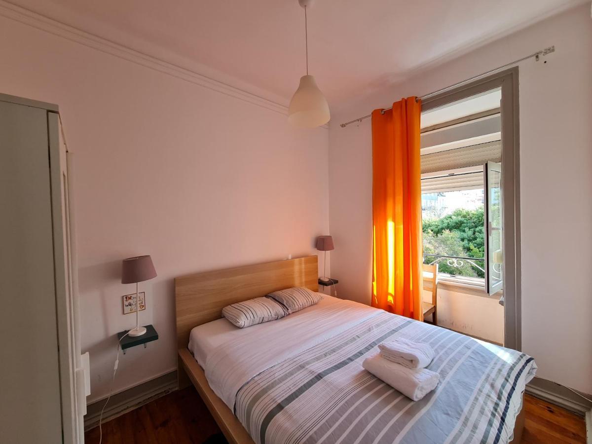 Shangri-La Hostel Anjos Lissabon Buitenkant foto