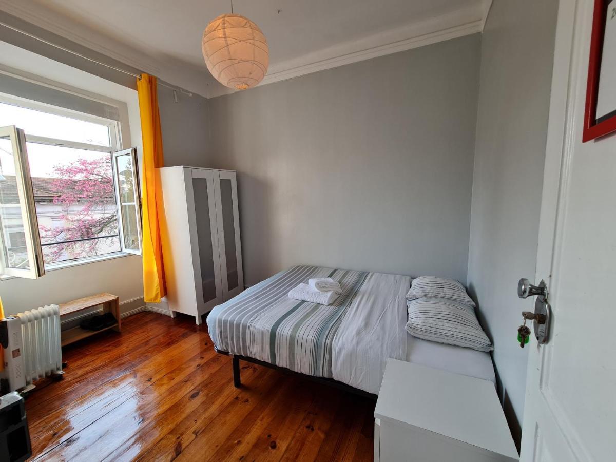 Shangri-La Hostel Anjos Lissabon Buitenkant foto