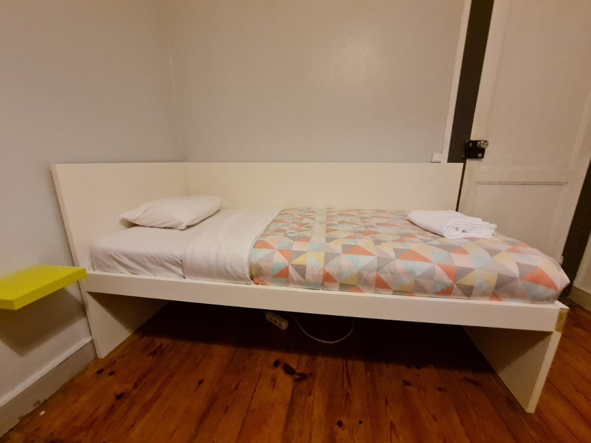 Shangri-La Hostel Anjos Lissabon Buitenkant foto