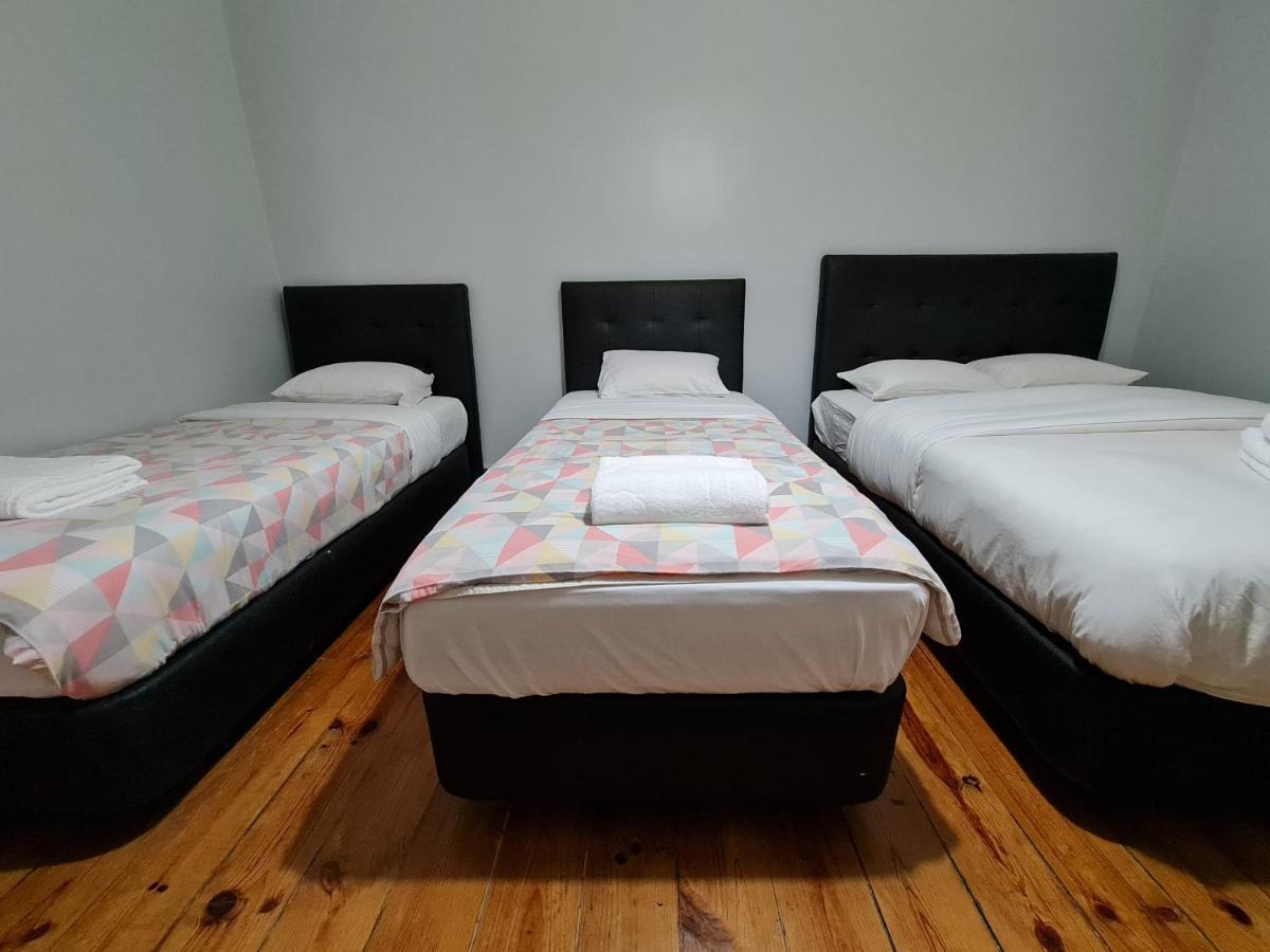 Shangri-La Hostel Anjos Lissabon Buitenkant foto