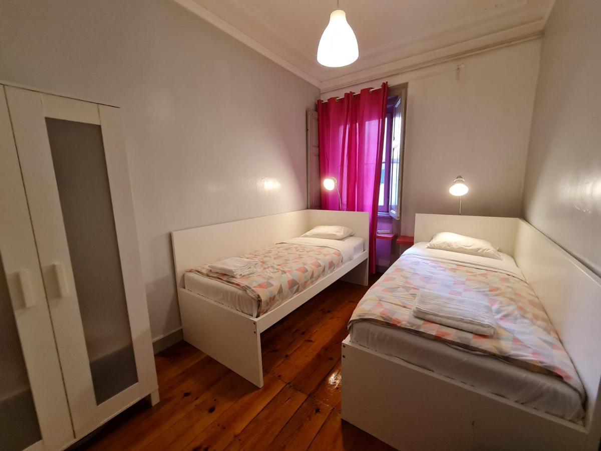 Shangri-La Hostel Anjos Lissabon Buitenkant foto