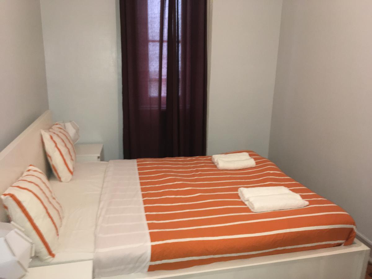 Shangri-La Hostel Anjos Lissabon Buitenkant foto